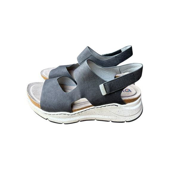 Bionica Black Ankle Strap Orleans Platform Sport Sandal - 8 - Picture 3 of 9